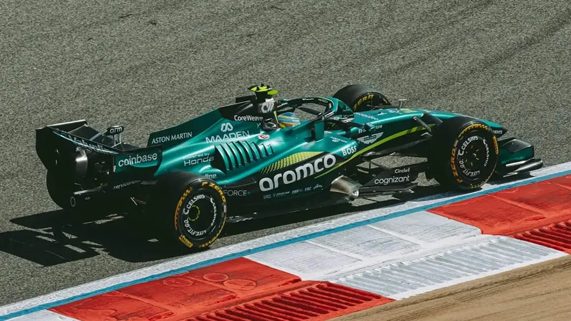 2 Fernando Alonso Aston Martin a Bahr&eacute;in febrero 2026