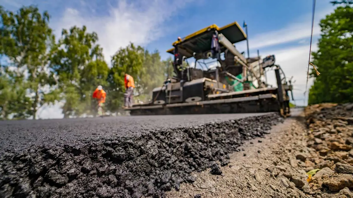 Retencions i caos viari a Cunit per culpa de les obres