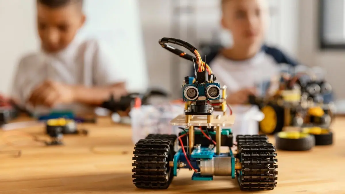 Taller de rob&ograve;tica per infants amb TEA a Reus