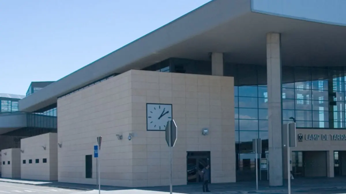 Trens de Renfe a Camp de Tarragona. Foto Adif