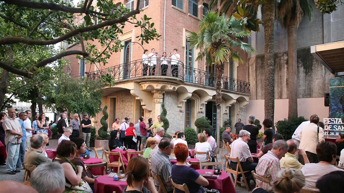 Tancament del bar dels jardins de la Casa Rull. Reus.cat