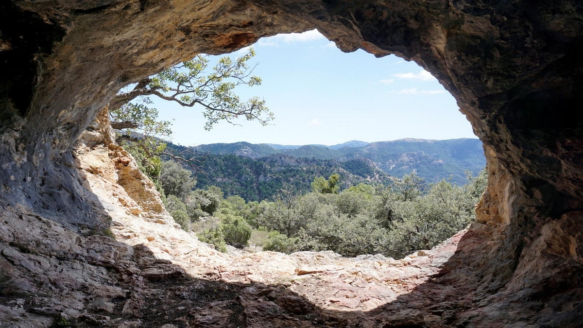 Foradada-cova-benaixa