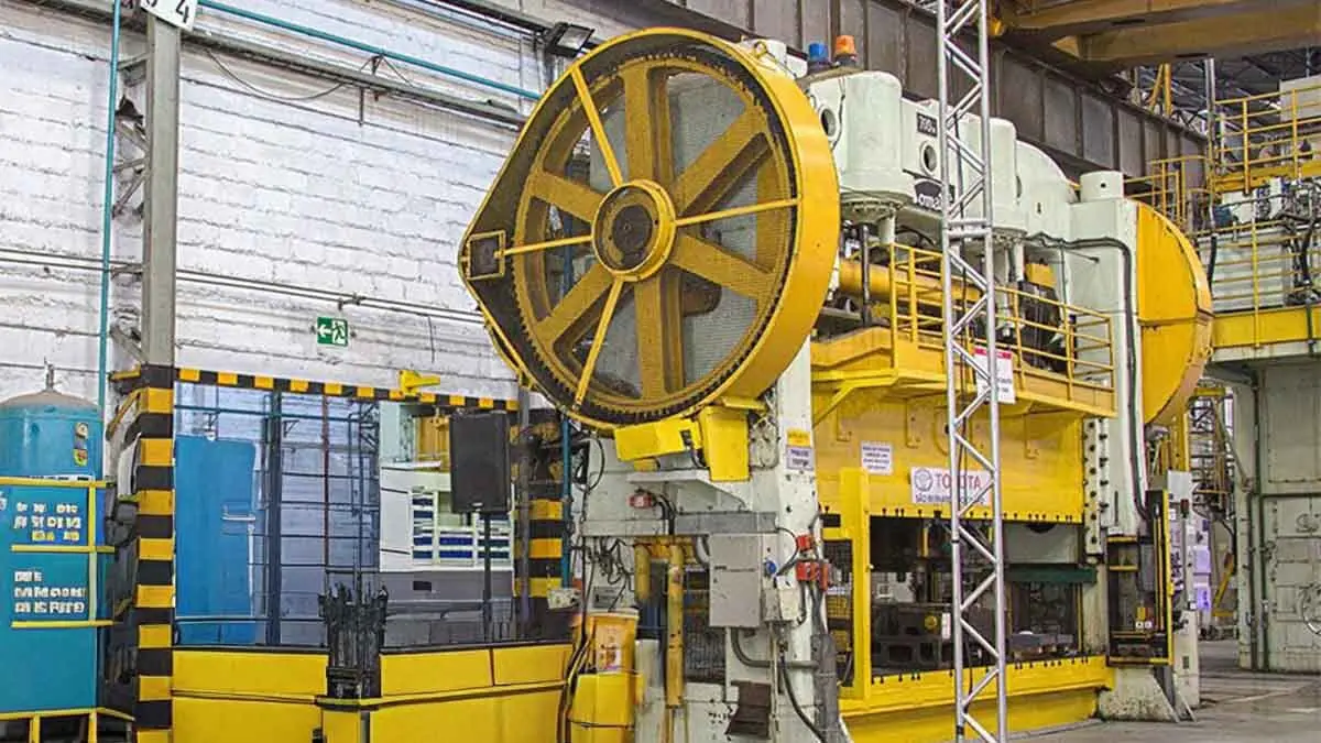 Prensa Komatsu de 1934 usada per Toyota