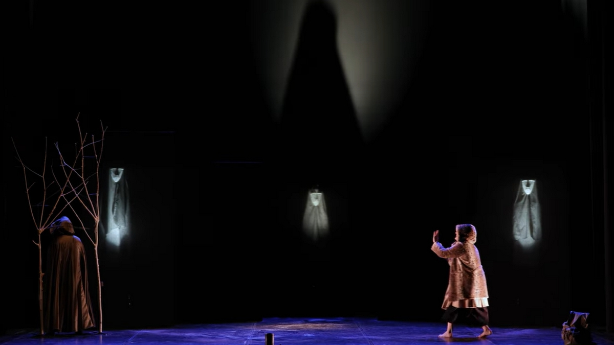 outsider-anna-corredor