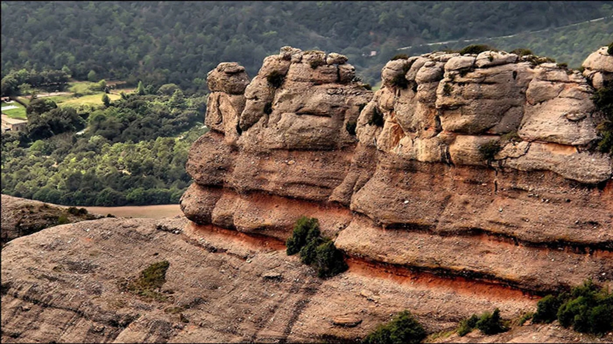 formaci&oacute;-rocosa-parc-natural-sant-lloren&ccedil;-munt-obac