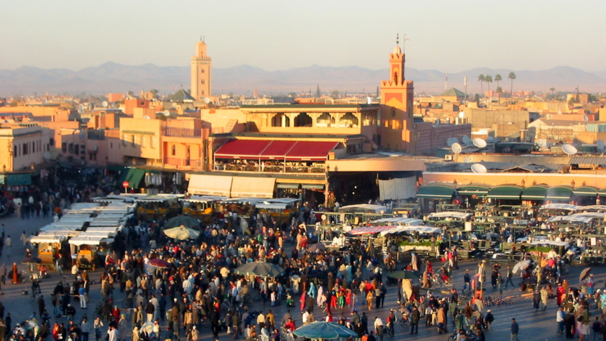 Djemaa_el_Fna,_Marroc-Donar Reiskoffer