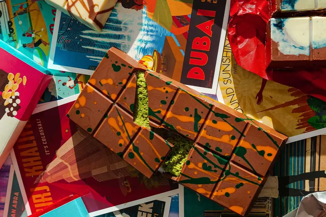 Xocolata Dub&aacute;i amb pistatxo i kadaifi, el dol&ccedil; viral nascut d&rsquo;un antojo. Imatge Instagram @fixdessertchocolatier