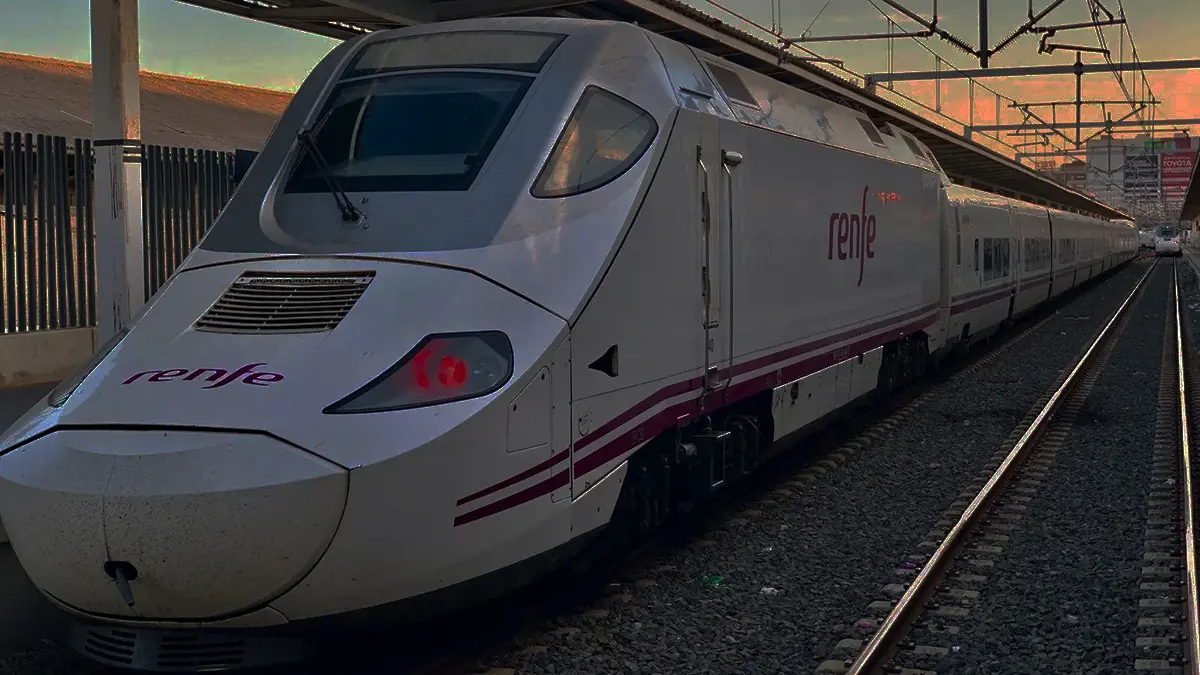 Tren Euromed aturat per avaria al pant&ograve;graf a Reus