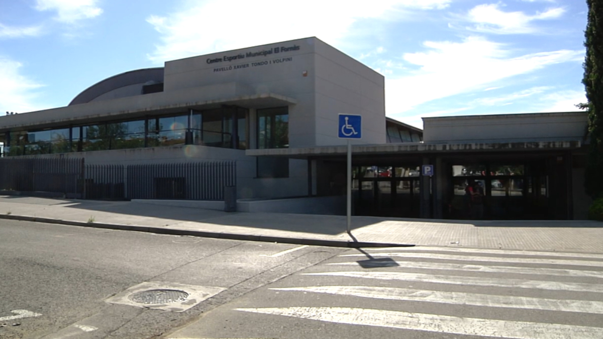 centre-esportiu-municipal-forn&agrave;s