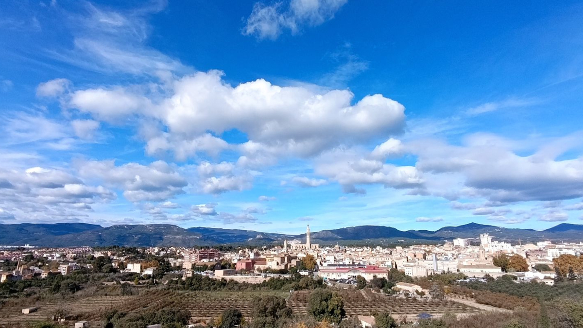 Panor&agrave;mica espectacular des de la nova c&agrave;mera de seguiment meteorol&ograve;gic del 3Cat. Foto de 3cat.cat/3catinfo