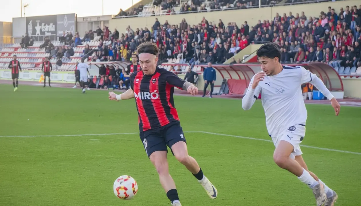 Joan Torrents al CF Vilanova: davanter busca rellan&ccedil;ar carrera en Tercera Federaci&oacute;n