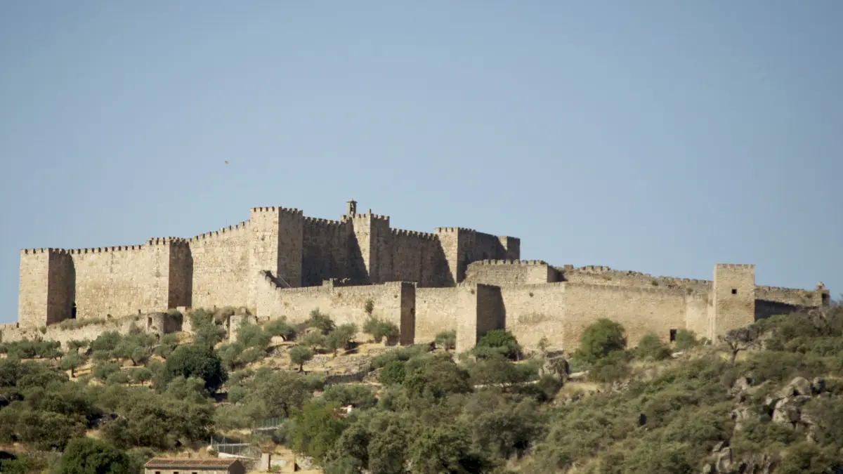 Castillo_de_Trujillo_(C&aacute;ceres)