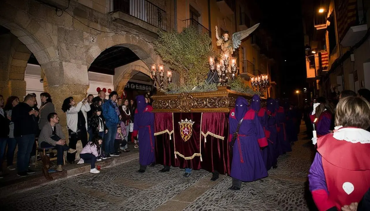 Cartells oficials i programa de la Setmana Santa a Tarragona 2026 plena de tradici&oacute; i emoci&oacute;