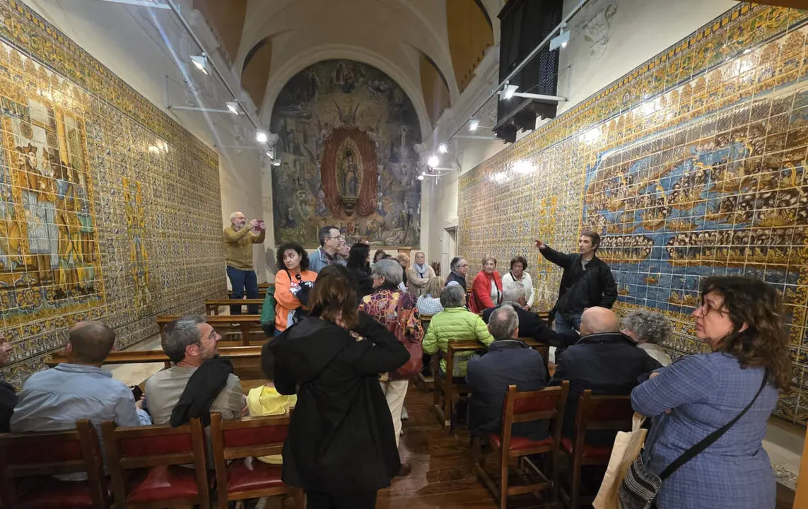 El dijous passat, es van poder "reviure" els fets de la Batalla de Lepant, il&middot;lustrada a les rajoles de la Capella del Roser de Valls, declarades BCIN. Foto de SVB.