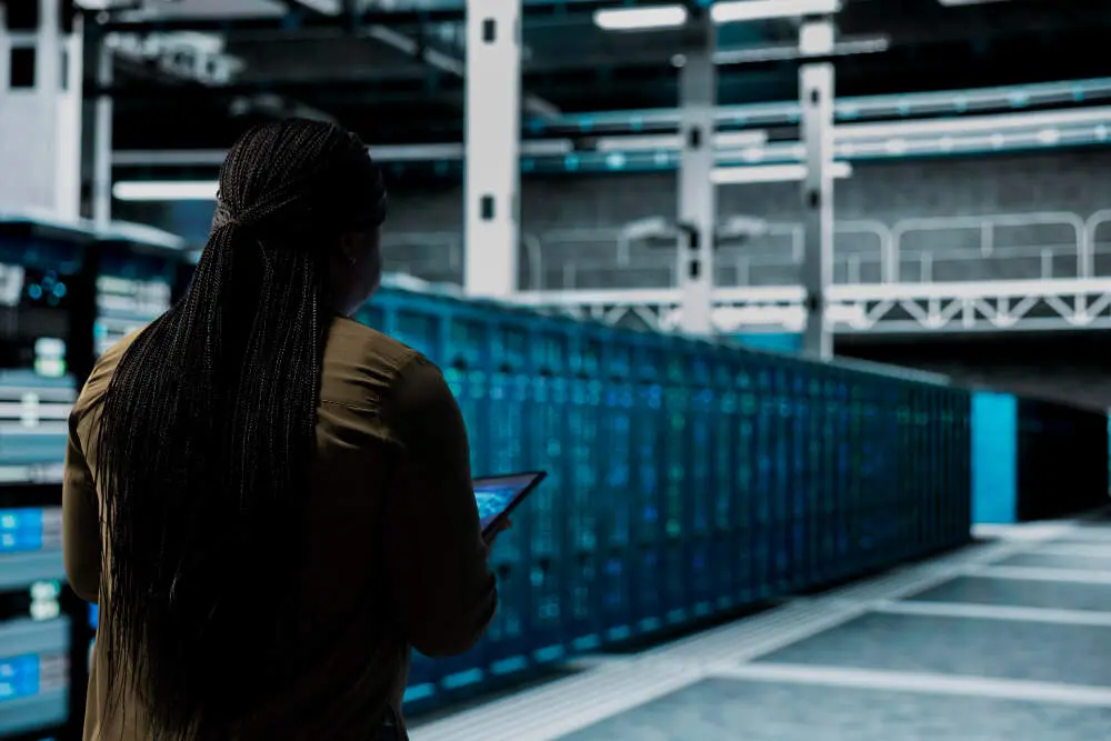 Vista a&egrave;ria dels nous centres de dades d&rsquo;Amazon a Arag&oacute; impulsant la infraestructura digital i el creixement tecnol&ograve;gic a Catalunya