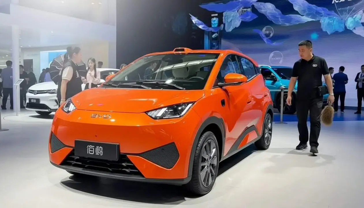  BYD renova el seu cotxe el&egrave;ctric m&eacute;s assequible amb 505 km d'autonomia i nova tecnologia avan&ccedil;ada &mdash; Imagen generada por IA 