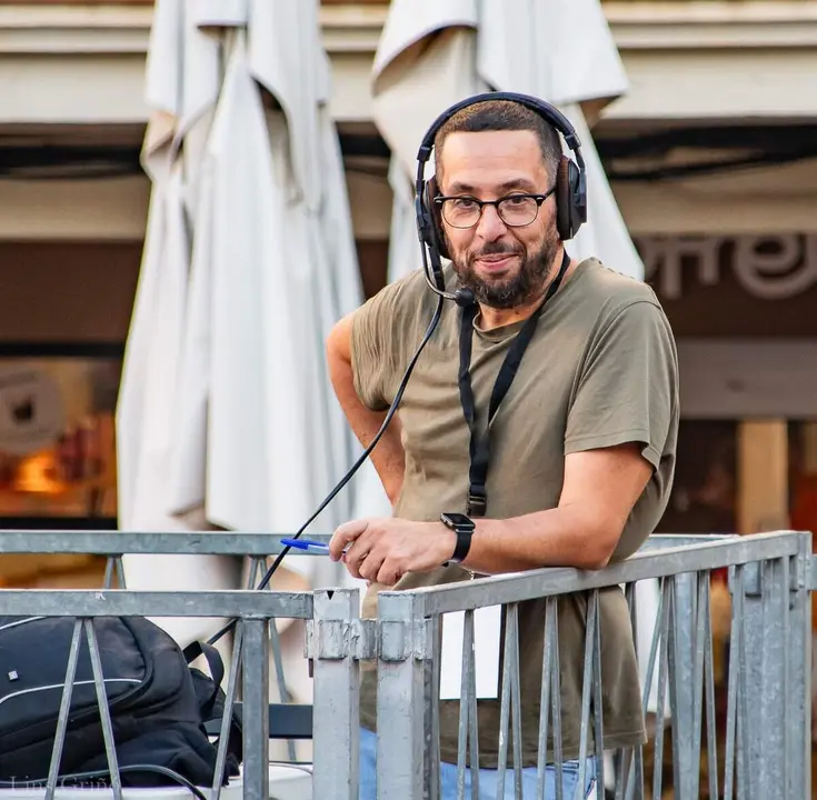 Josep Torre&ntilde;o rebent el Premi Joan Ventura i Sol&eacute; per la seva contribuci&oacute; al periodisme casteller a Valls &mdash; Imagen de la Fuente