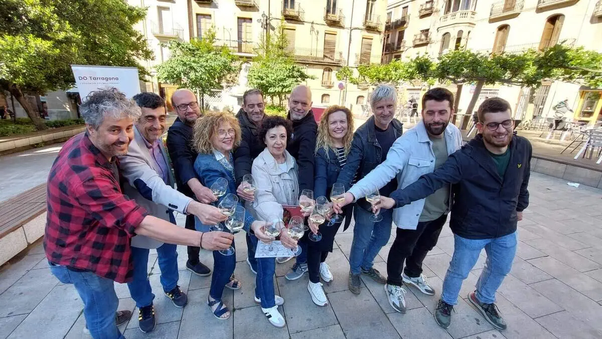  Valls va de Vins 2024 amb m&uacute;sica en directe, gastronomia local i degustaci&oacute; de vins dels cellers de la comarca &mdash; Imagen de la Fuente 