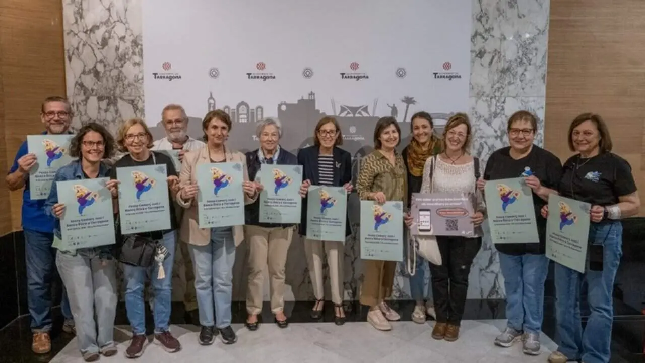  Festa del Comer&ccedil; Just i la Banca &Egrave;tica a Tarragona 15 de maig a la pla&ccedil;a Corsini amb activitats i cooperaci&oacute; social &mdash; Imagen de la Fuente 