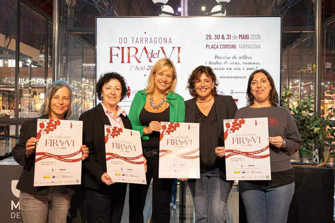  Visitants gaudint de tastos i activitats a la Fira del Vi de Tarragona amb vins de la DO Tarragona &mdash; Imagen de la Fuente 