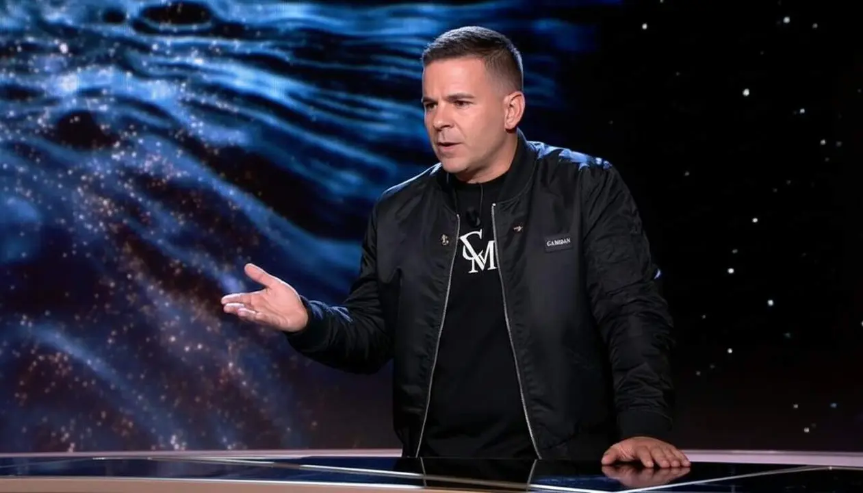  &Agrave;ngel Gait&aacute;n explica per qu&egrave; els cotxes h&iacute;brids s&oacute;n un pegat insuficient davant les noves necessitats dels conductors actuals &mdash; Imagen generada por IA 