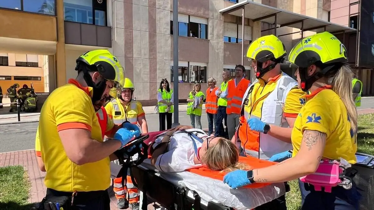  Simulacre d&rsquo;incendi a l&rsquo;Hospital Santa Creu de Jes&uacute;s per provar el Pla d&rsquo;Autoprotecci&oacute; i la resposta d&rsquo;emerg&egrave;ncia &mdash; Imagen de la Fuente 