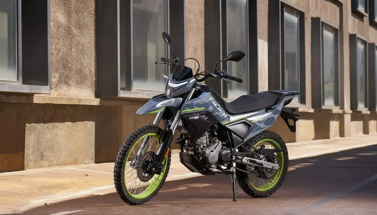 CFMOTO presenta la nova Trail Adventure 250 DUAL millorant la seva gamma de motos per a aventures off-road &mdash; Imagen generada por IA