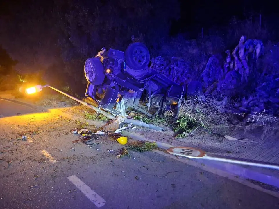  Vehicle en contra direcci&oacute; a la T-325 a Cambrils amb detenci&oacute; per conducci&oacute; temer&agrave;ria despr&eacute;s d'un accident greu &mdash; Imagen de la Fuente 