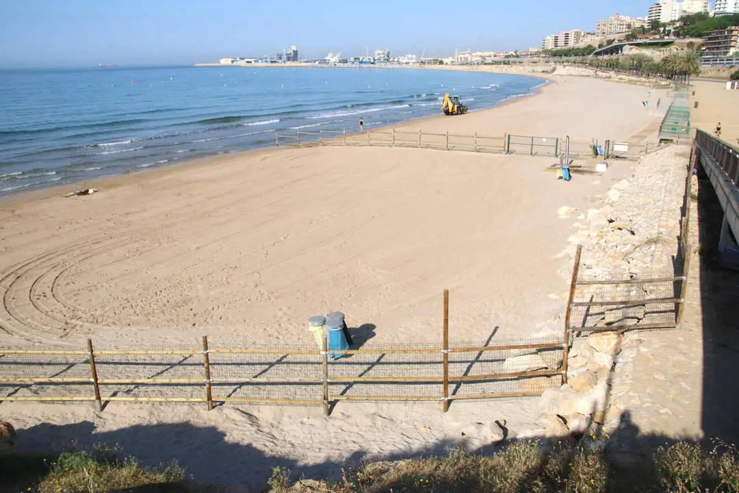 Temperatura del mar r&egrave;cord a Barcelona amb gaireb&eacute; 24 graus a l&rsquo;inici de l&rsquo;estiu 2026 &mdash; Imagen de la fuente