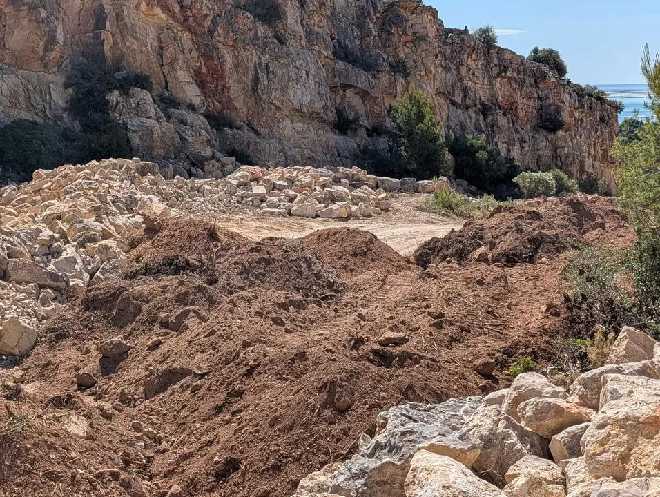 Sector al peu del front de cap&ccedil;alera durant els moviments de terres realitzats per a la restauraci&oacute;