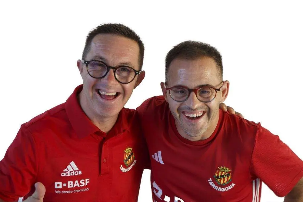  Els capitans del N&agrave;stic Genuine, &Aacute;lvaro Cano i Rub&eacute;n Almaz&aacute;n, seran pregoners de Santa Tecla 2026 a Tarragona 