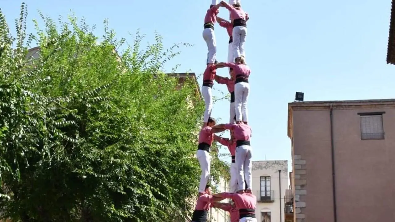  La Colla Vella descarrega el 3d9f a la diada de Montblanc 