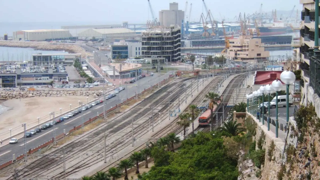 Nous accessos ferroviaris al Port de Tarragona. Foto Wikipedia
