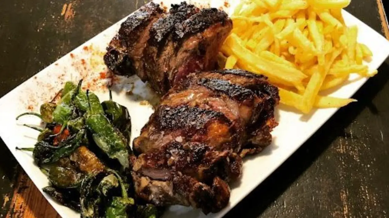 Restaurant d&rsquo;esmorzars de forquilla Atipa&rsquo;t a Sabadell. Imatge atipat.es