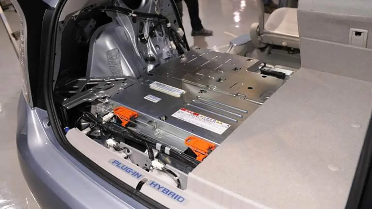 Preu de substituci&oacute; de bateries en cotxes h&iacute;brids i el&egrave;ctrics. autoavance