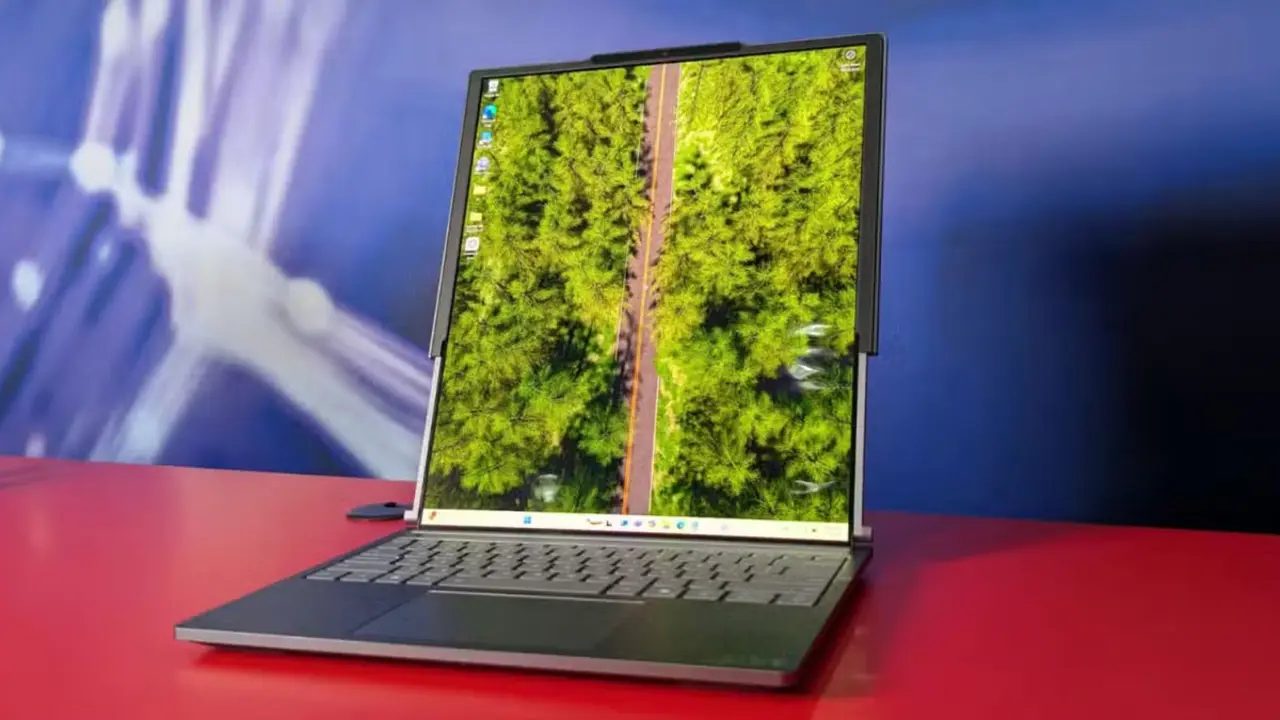 Lenovo ThinkBook Plus Gen 6 desplegat