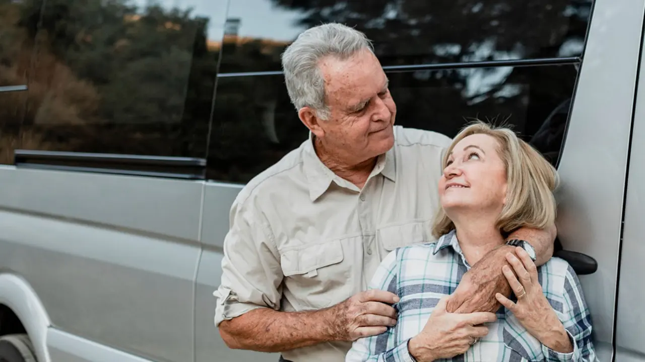 Parelles jubilades que viuen en autocaravana per Espanya