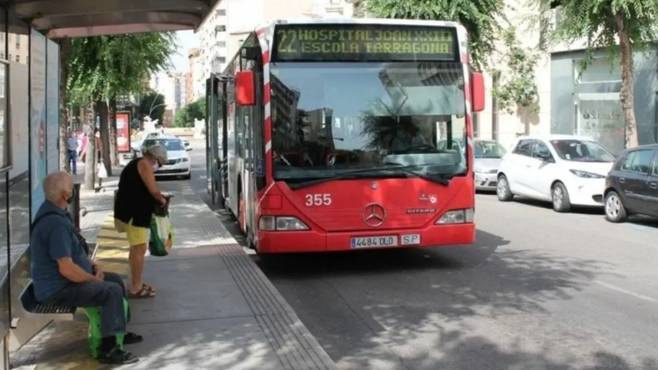 Autob&uacute;s de la EMT de Tarragona. Imatge autobusesyautocares.com