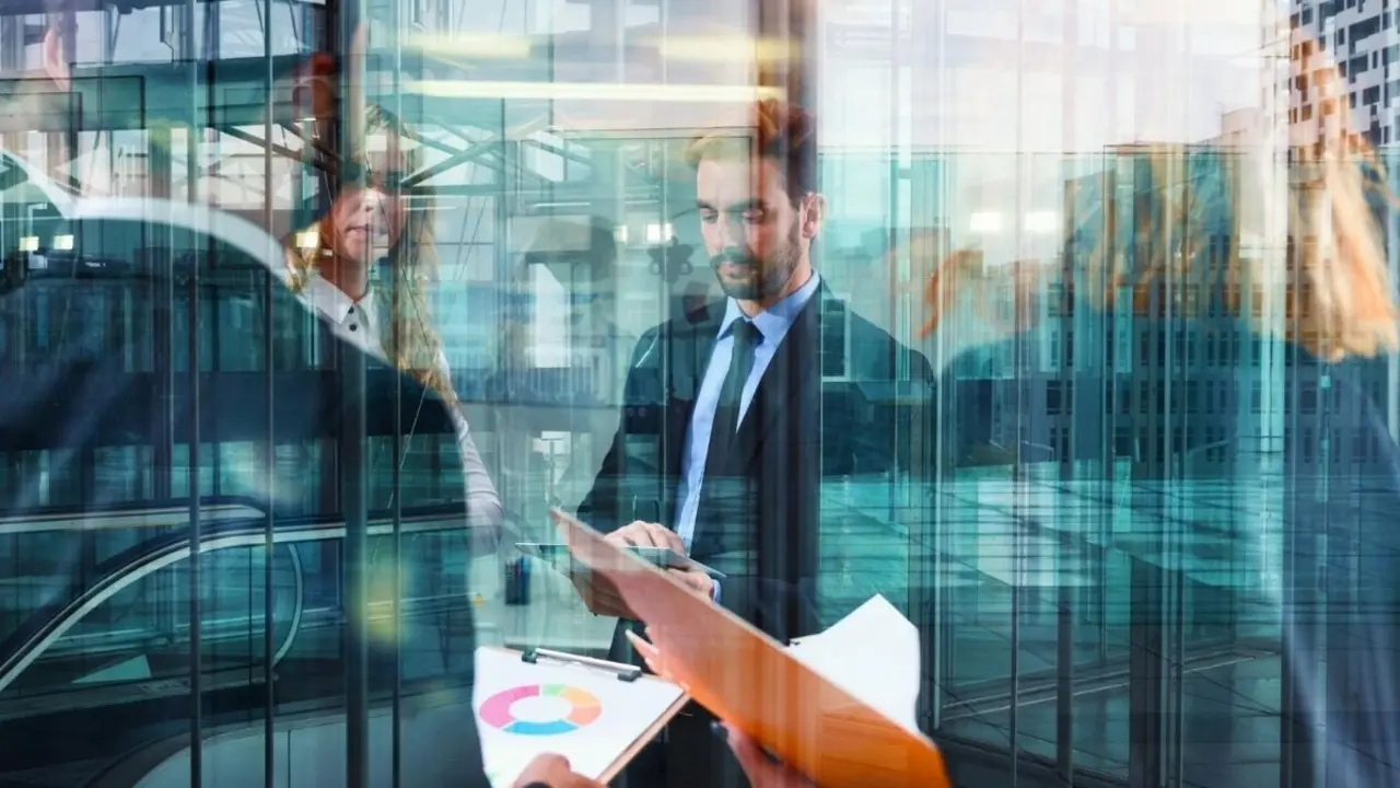 Detenci&oacute; d&rsquo;un fals comercial a Tarragona