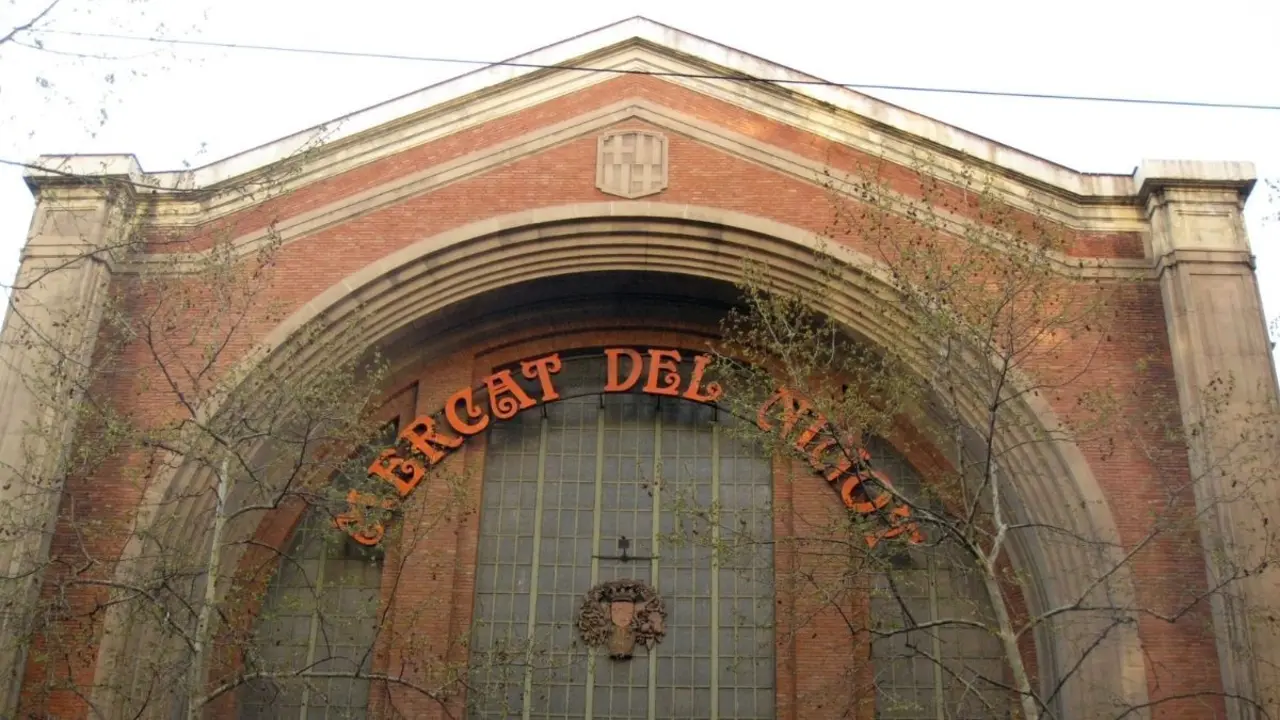 Mercat del Ninot a l&rsquo;Eixample de Barcelona. Imatge Wikipedia