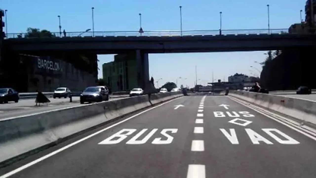 Proposta de la DGT per limitar els cotxes amb un sol ocupant a les grans ciutats