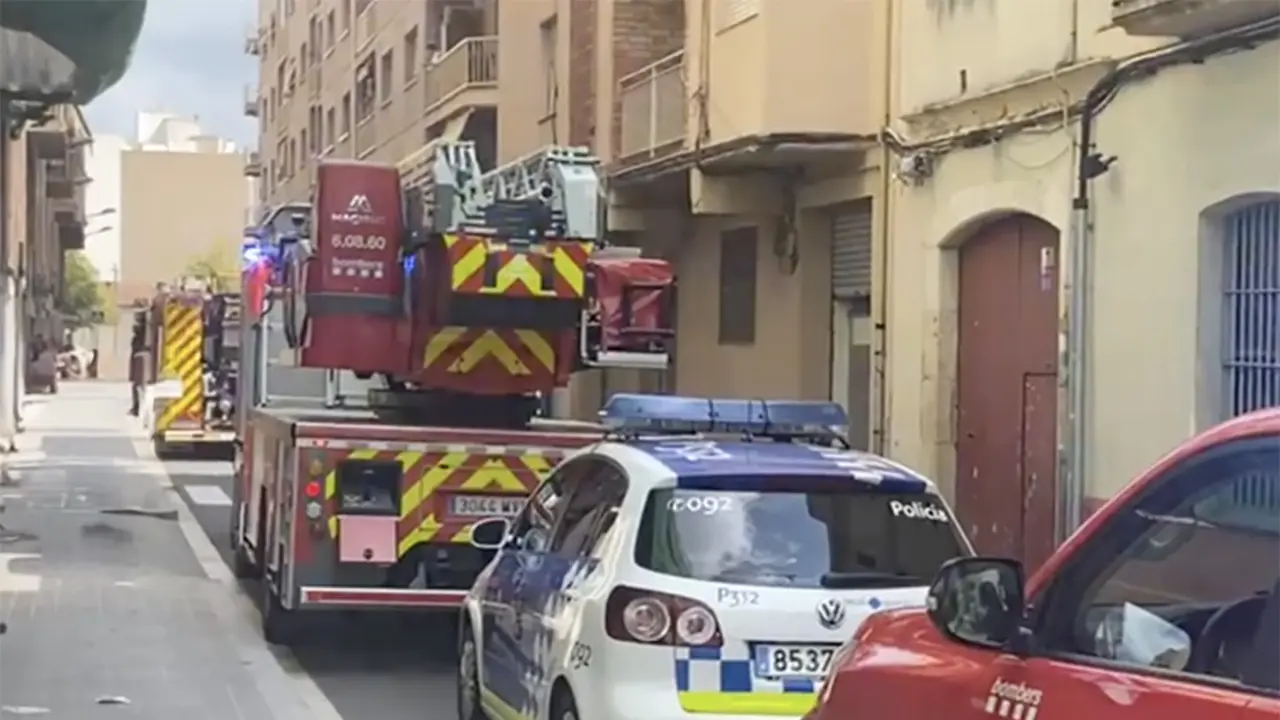 Bombers intervenint en un incendi a Reus