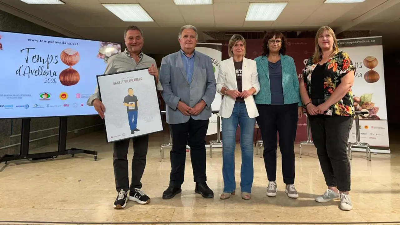 4a Festa de l&rsquo;Avellana a la pla&ccedil;a de Prim