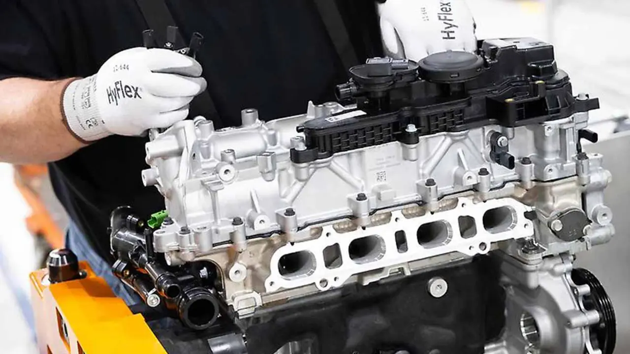 Nou motor h&iacute;brid Stellantis 1.6L de 210 CV per al mercat europeu