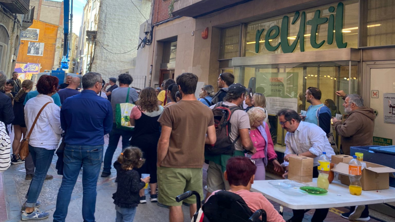 Inauguraci&oacute;_Re&Uacute;til