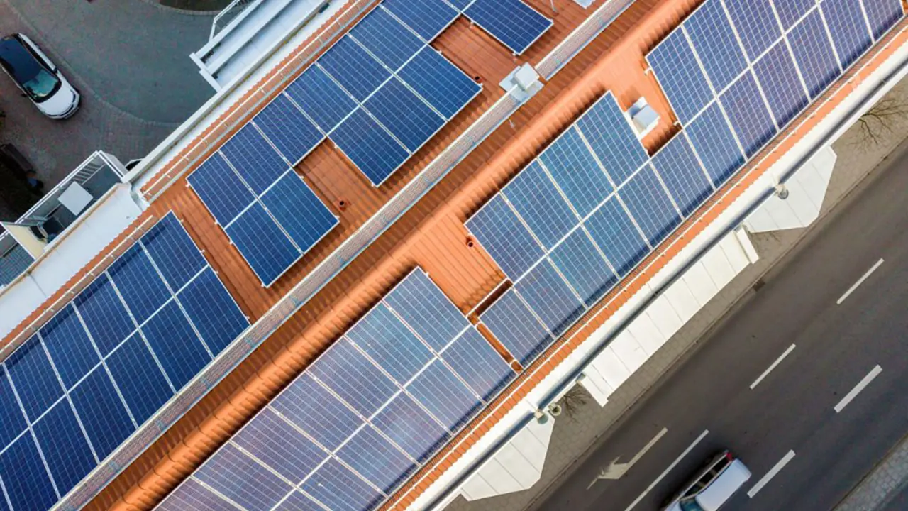 Instal&middot;laci&oacute; solar fotovoltaica a l&rsquo;IMFE Mas Carandell de Reus