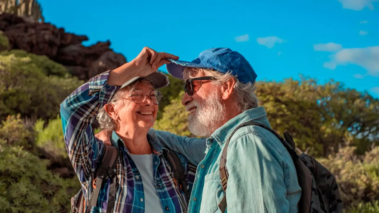 Jubilats fent cua per reservar viatges de l&rsquo;Imserso a Tarragona i Reus