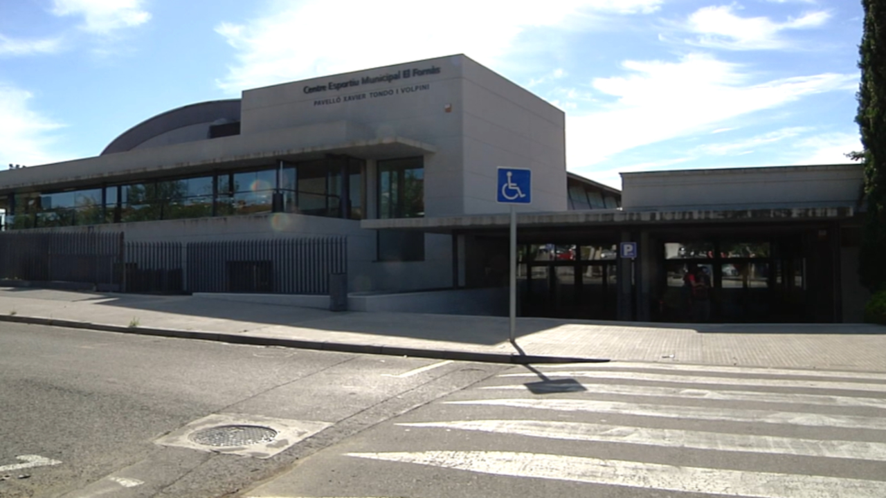 centre-esportiu-municipal-forn&agrave;s