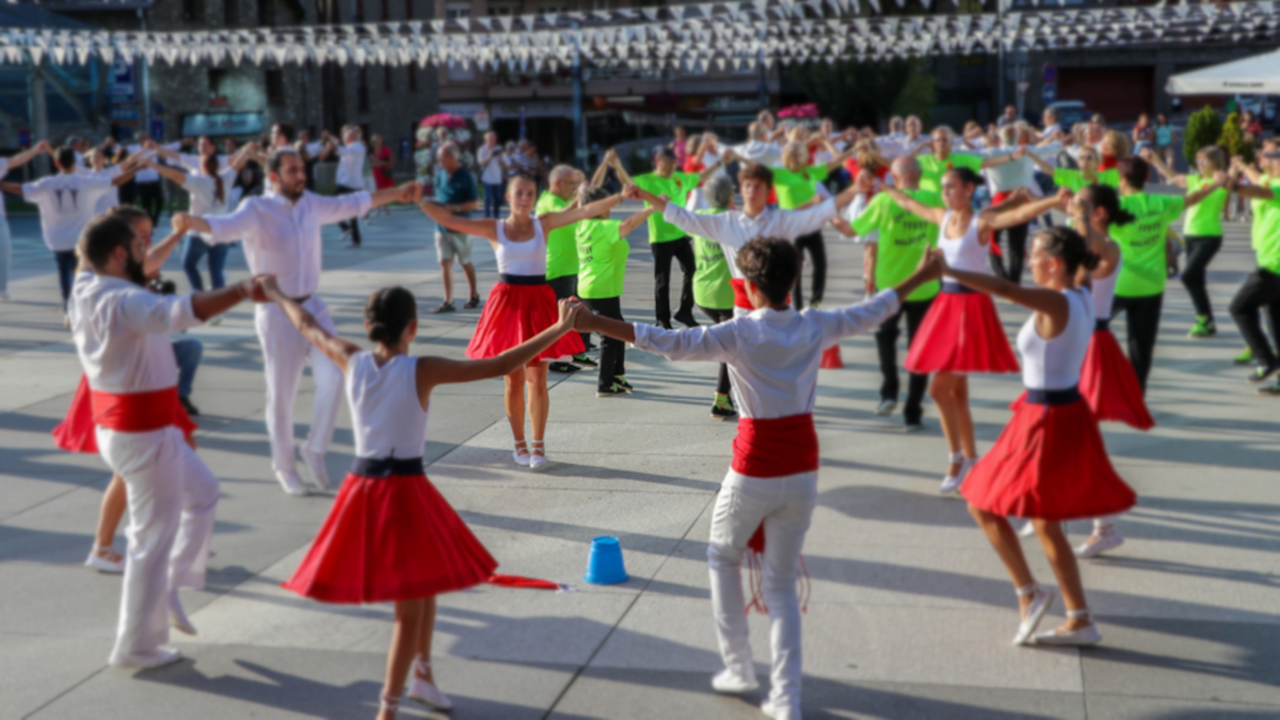 concurs-sardanista-encamp-forumad_desenfoc