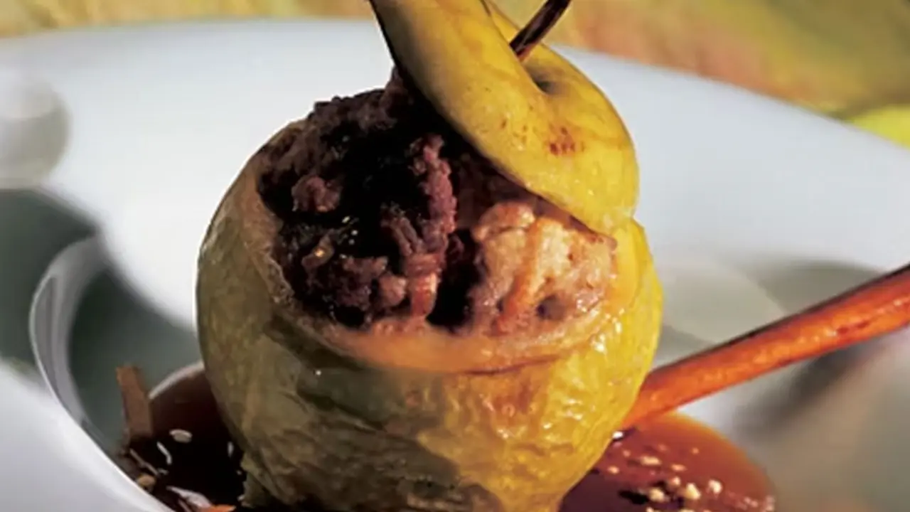 Pomes de relleno d&rsquo;Arenys de Munt durant la Mostra. Imatge catalunya.com